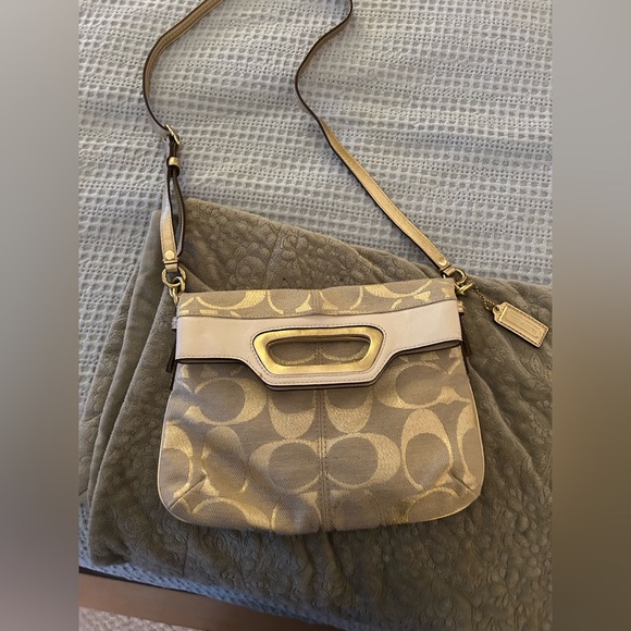 Vintage Coach Signature shoulder bag - Picture 2 of 5
